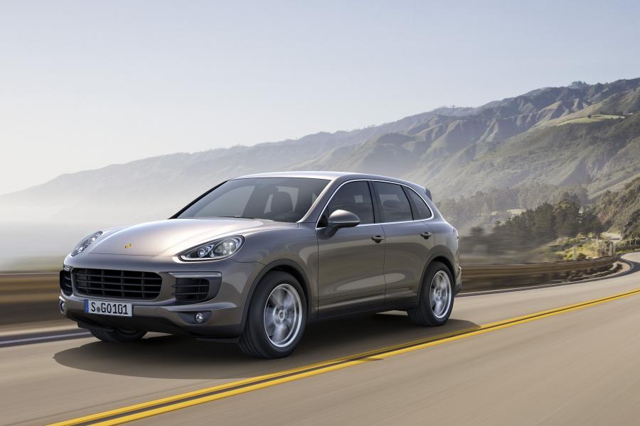 Porsche Cayenne (958) 2014 года  (фото 2 из 8)